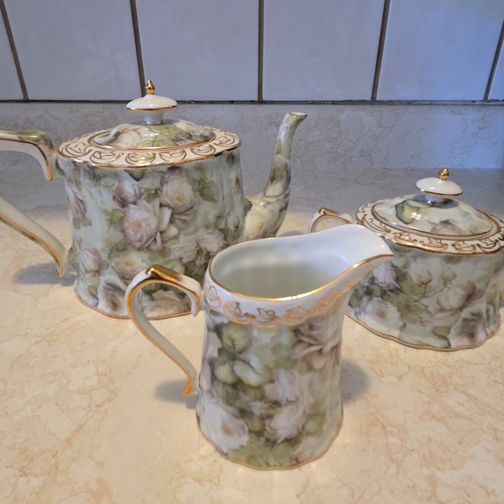Skye McGhie Antique Rose Tea Set Teapot Creamer Sugar Bowl w/ Lid Gold Trim